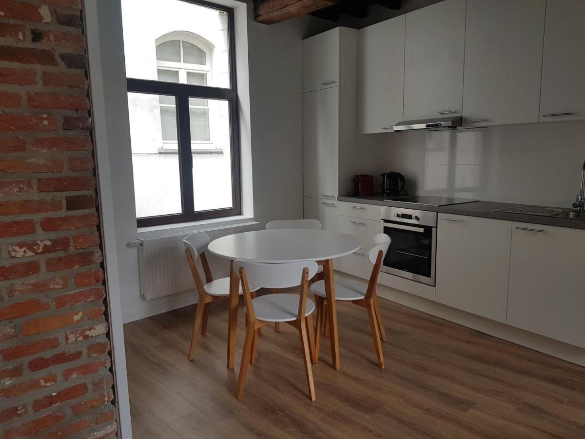 Al in den Aap gelogeerd? Appartement Mechelen Buitenkant foto